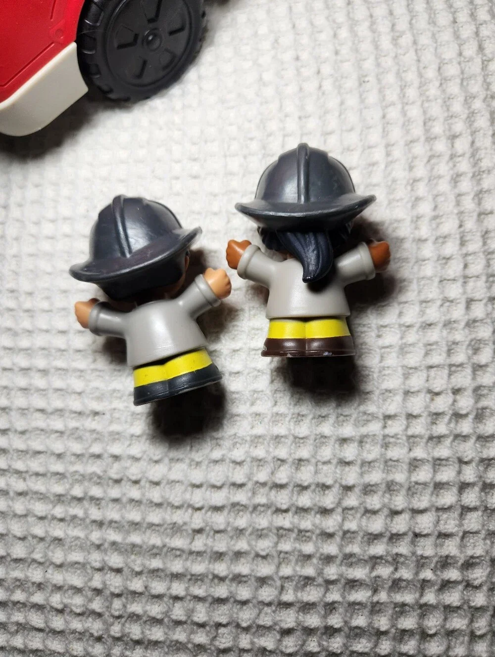Little People Fisher-Price Red Fire Truck with Two Firefighter Figures